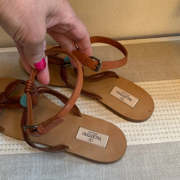 Valentino Garavani Tribal Scarab Flat Sandals size 39/ US 9 - Picture 3 of 8